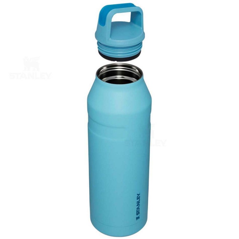 Stanley IceFlow™ AeroLight™ with Cap and Carry+ Lid | 50 OZ Water Bottles | USA_S2400