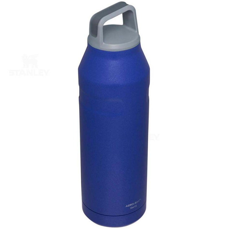 Stanley IceFlow™ AeroLight™ with Cap and Carry+ Lid | 50 OZ Water Bottles | USA_S1363